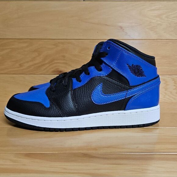 Air Jordan 1 Mid Black Hyper Royal Blur White Size 7 Youth Kids GS 554725-077 - Picture 6 of 11
